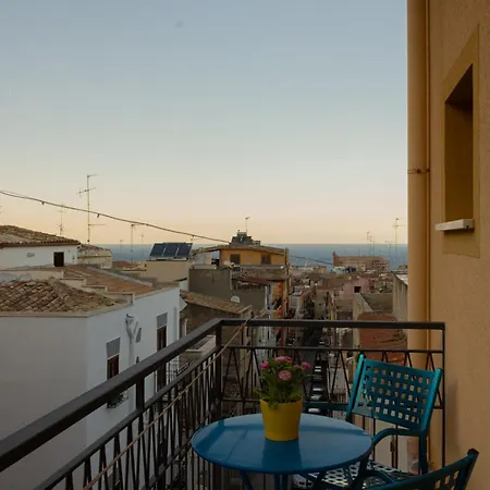 Affittacamere La Casa Del Capitano Castellammare del Golfo
